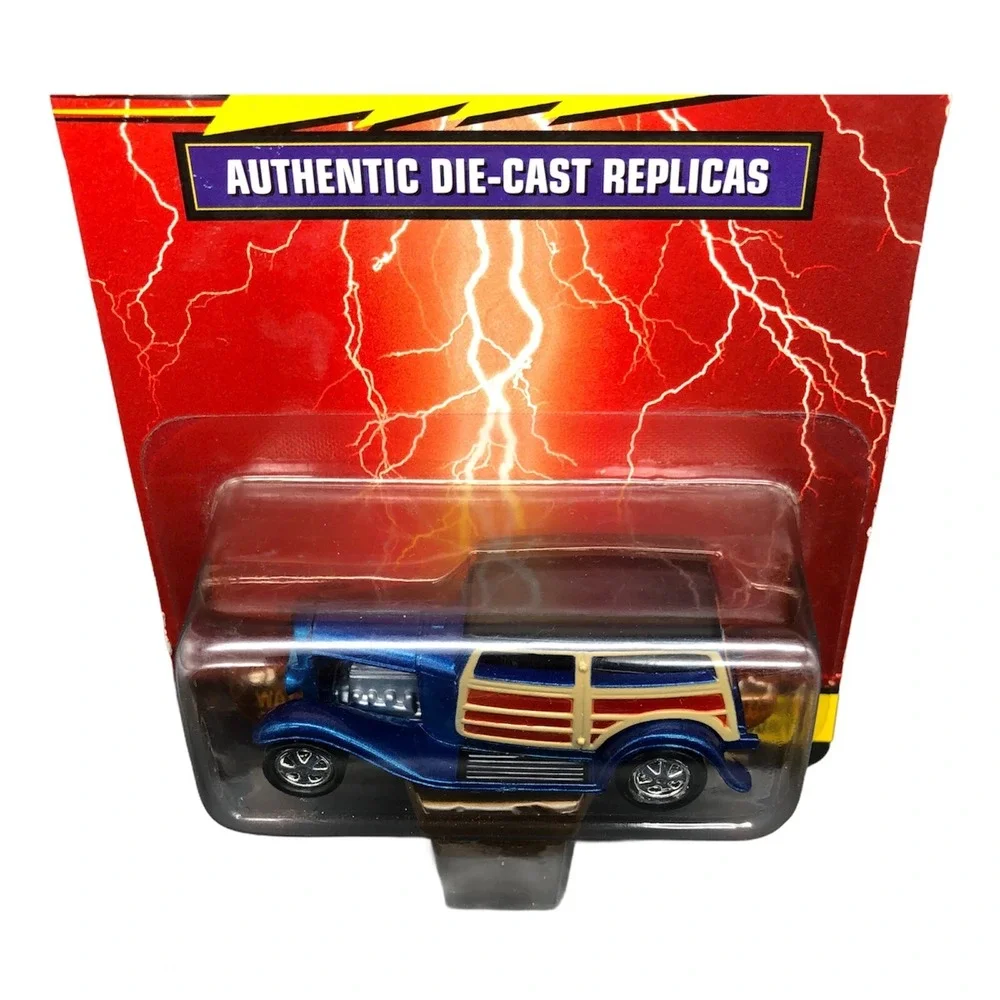 Johnny Lightning Dan Fink Custom 1999 '99 Speedwagon Car Blue Diecast 1/64 Scale